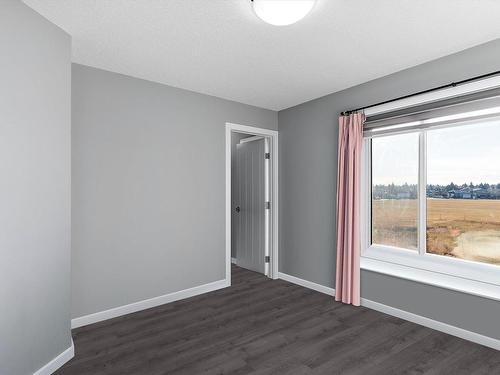 40 215 Saddleback Road, Edmonton, AB - Indoor Photo Showing Other Room