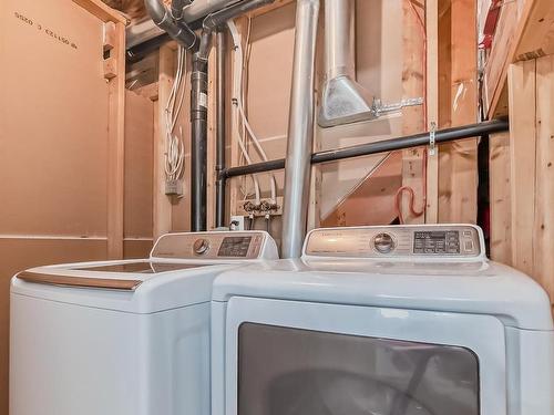 6344 166 Avenue, Edmonton, AB - Indoor Photo Showing Laundry Room