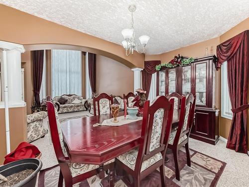 6344 166 Avenue, Edmonton, AB - Indoor Photo Showing Dining Room