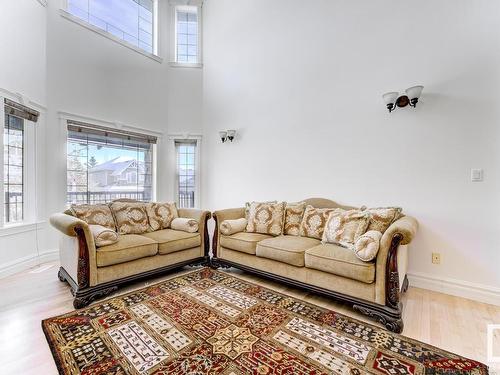 3020 Macneil Way, Edmonton, AB - Indoor Photo Showing Living Room