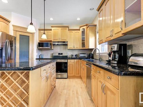 3020 Macneil Way, Edmonton, AB - Indoor Photo Showing Kitchen With Upgraded Kitchen