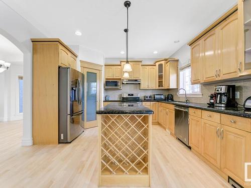 3020 Macneil Way, Edmonton, AB - Indoor Photo Showing Kitchen