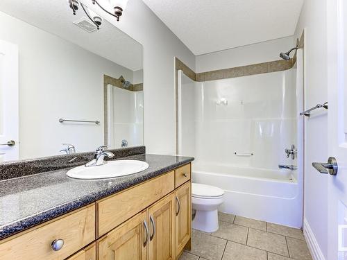 3020 Macneil Way, Edmonton, AB - Indoor Photo Showing Bathroom