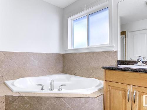 3020 Macneil Way, Edmonton, AB - Indoor Photo Showing Bathroom