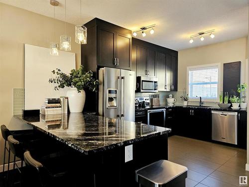 7 150 Everitt Dr, St. Albert, AB - Indoor Photo Showing Kitchen With Upgraded Kitchen