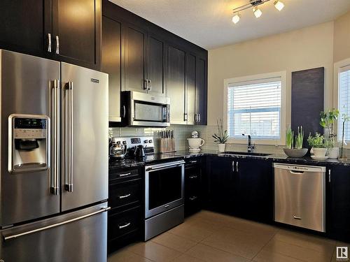 7 150 Everitt Dr, St. Albert, AB - Indoor Photo Showing Kitchen With Upgraded Kitchen