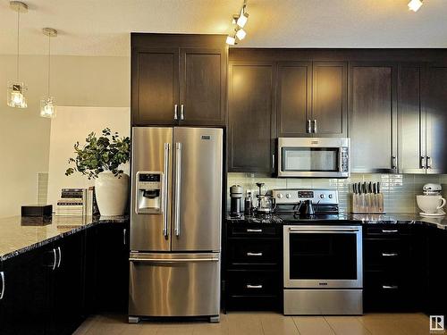 7 150 Everitt Dr, St. Albert, AB - Indoor Photo Showing Kitchen With Upgraded Kitchen