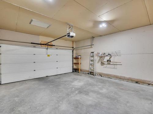 104 Westerra Boulevard, Stony Plain, AB - Indoor Photo Showing Garage