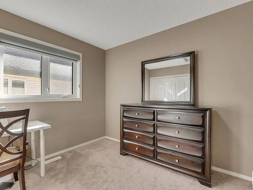 7193 Cardinal Way, Edmonton, AB - Indoor