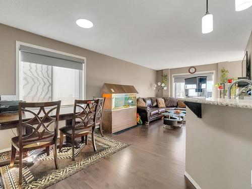 7193 Cardinal Way, Edmonton, AB - Indoor