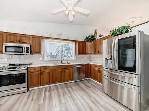 10735 Beaumaris Road, Edmonton, AB - Indoor Photo Showing Kitchen With Double Sink