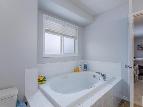 37 Birchmont Crescent, Leduc, AB - Indoor Photo Showing Bathroom