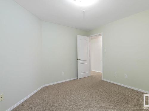 210 8909 100 Street, Edmonton, AB - Indoor Photo Showing Other Room