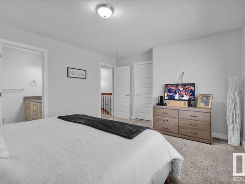 285 Ameena Drive, Leduc, AB - Indoor Photo Showing Bedroom