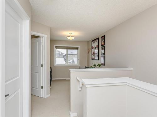 16023 10 Avenue, Edmonton, AB - Indoor Photo Showing Other Room