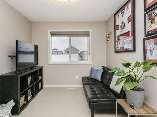 16023 10 Avenue, Edmonton, AB - Indoor