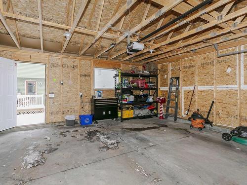 16023 10 Avenue, Edmonton, AB - Indoor Photo Showing Garage