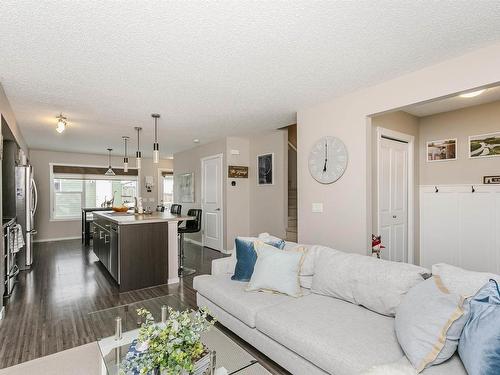 16023 10 Avenue, Edmonton, AB - Indoor Photo Showing Living Room