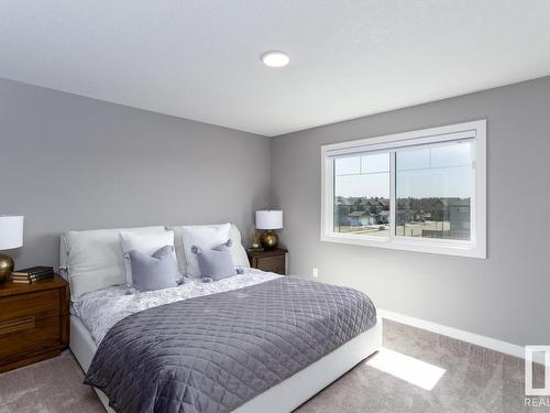 336 Genesis Villa(S), Stony Plain, AB - Indoor Photo Showing Bedroom