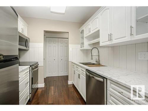 412 5520 Riverbend Road, Edmonton, AB - Indoor Photo Showing Kitchen With Upgraded Kitchen