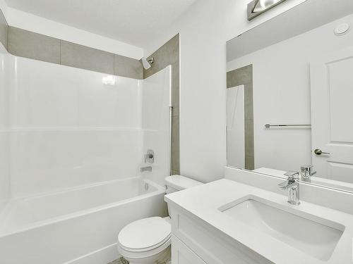 19732 29 Avenue, Edmonton, AB - Indoor Photo Showing Bathroom