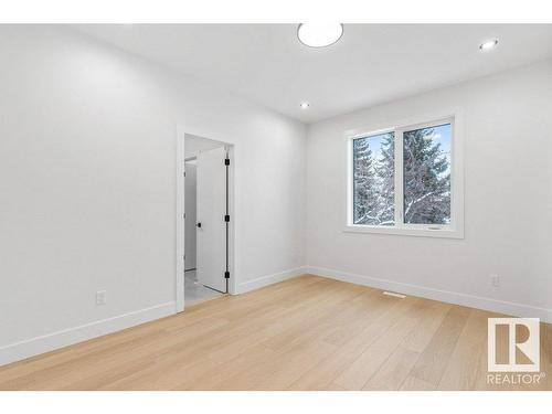 8504 148 Street, Edmonton, AB - Indoor Photo Showing Other Room