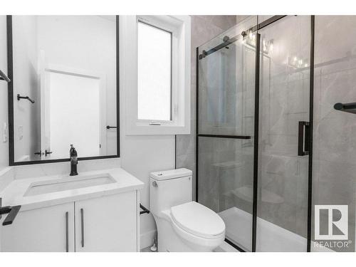 8504 148 Street, Edmonton, AB - Indoor Photo Showing Bathroom