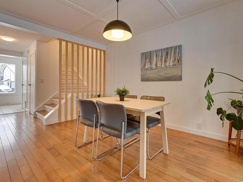 5612 93A Avenue, Edmonton, AB - Indoor Photo Showing Dining Room