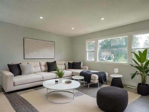 1 13008 90 Street, Edmonton, AB - Indoor Photo Showing Living Room