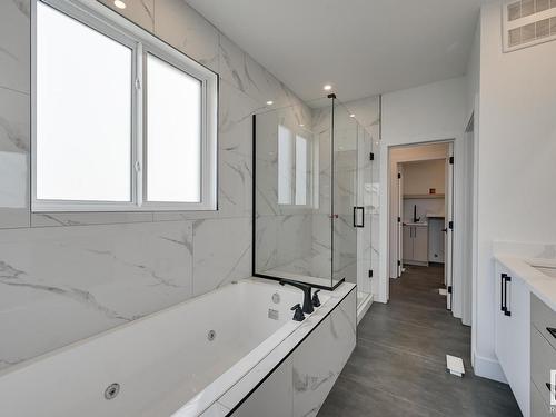 273 Meadowview Drive, Fort Saskatchewan, AB - Indoor Photo Showing Bathroom