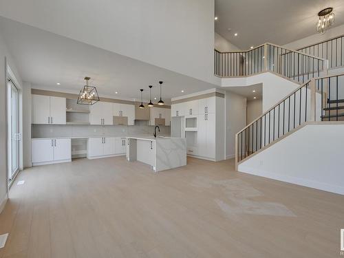 273 Meadowview Drive, Fort Saskatchewan, AB - Indoor Photo Showing Kitchen