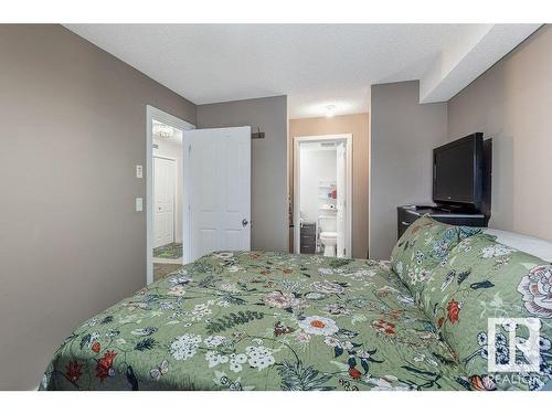 213 530 Watt Boulevard Sw, Edmonton, AB - Indoor Photo Showing Bedroom