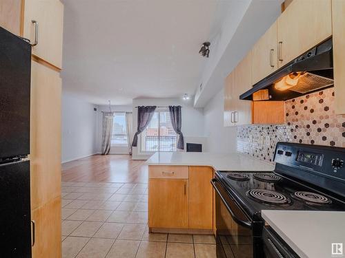 406 10707 102 Avenue, Edmonton, AB - Indoor Photo Showing Kitchen