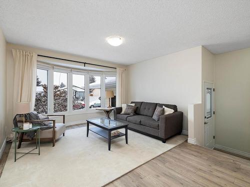 3439 40 Street, Edmonton, AB - Indoor Photo Showing Living Room