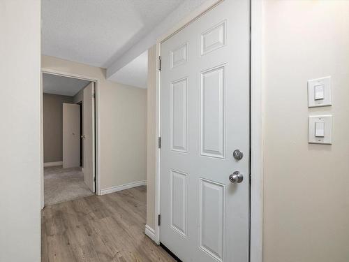 3439 40 Street, Edmonton, AB - Indoor Photo Showing Other Room