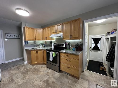 4703 53 Avenue, Smoky Lake Town, AB - Indoor Photo Showing Kitchen