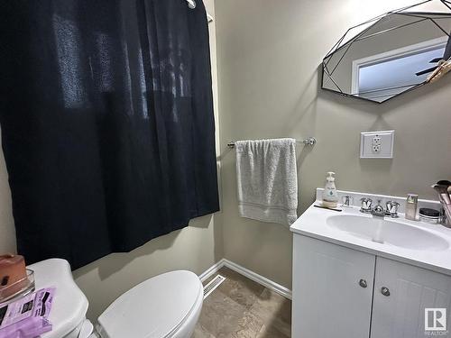 4703 53 Avenue, Smoky Lake Town, AB - Indoor Photo Showing Bathroom