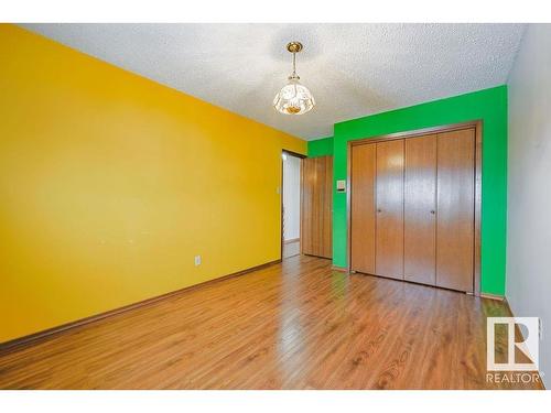 8416 150 Avenue, Edmonton, AB - Indoor Photo Showing Other Room