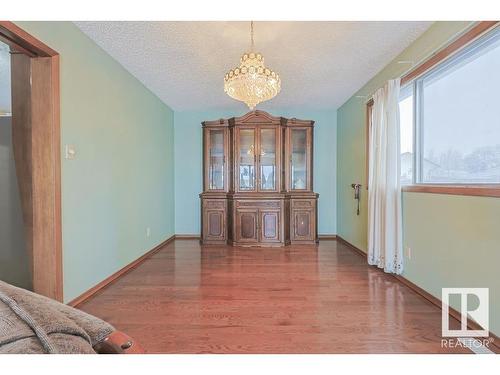 8416 150 Avenue, Edmonton, AB - Indoor Photo Showing Other Room