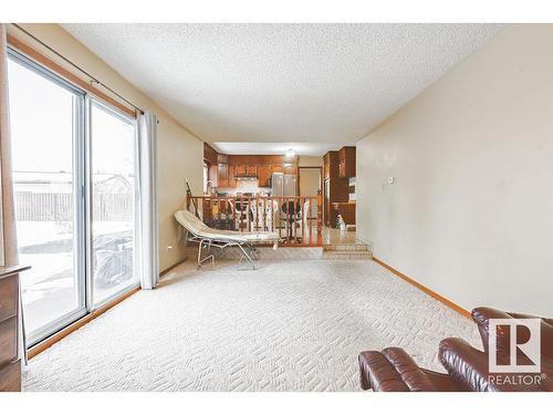 8416 150 Avenue, Edmonton, AB - Indoor Photo Showing Other Room