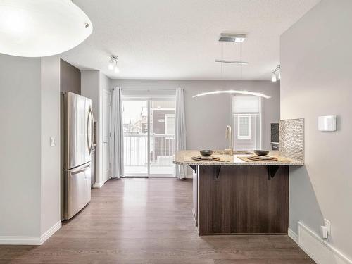 15 4050 Savaryn Drive, Edmonton, AB - Indoor Photo Showing Kitchen