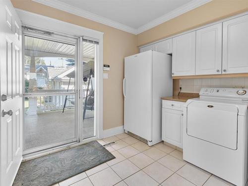 7314 Ada Boulevard, Edmonton, AB - Indoor Photo Showing Laundry Room