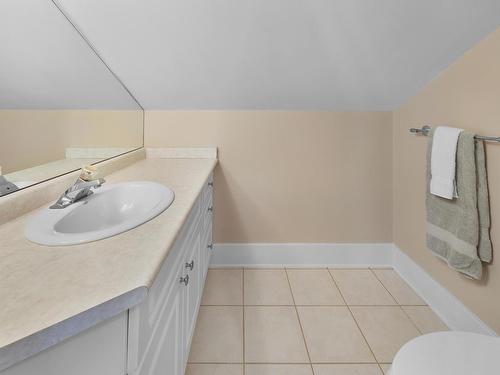 7314 Ada Boulevard, Edmonton, AB - Indoor Photo Showing Bathroom