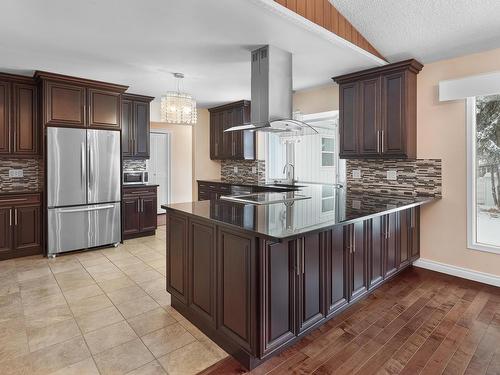 13823 90 Avenue, Edmonton, AB - Indoor Photo Showing Kitchen