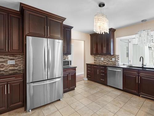 13823 90 Avenue, Edmonton, AB - Indoor Photo Showing Kitchen