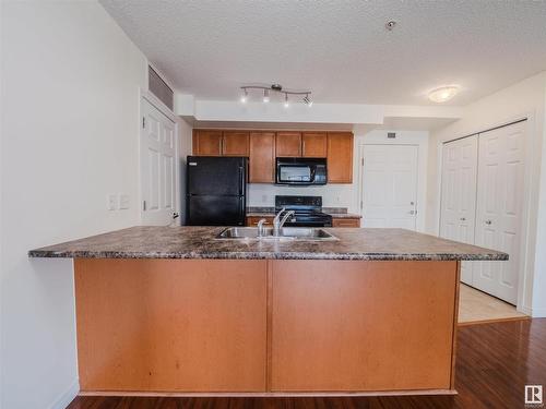 301 6925 199 Street, Edmonton, AB - Indoor Photo Showing Kitchen