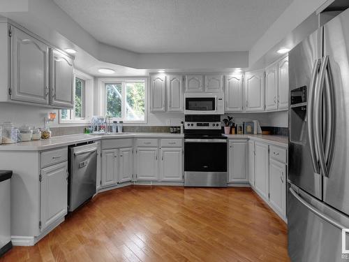 24 Parkhill Crescent, Wetaskiwin, AB - Indoor Photo Showing Kitchen