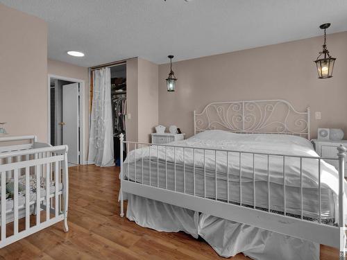 24 Parkhill Crescent, Wetaskiwin, AB - Indoor Photo Showing Bedroom