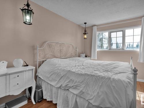 24 Parkhill Crescent, Wetaskiwin, AB - Indoor Photo Showing Bedroom