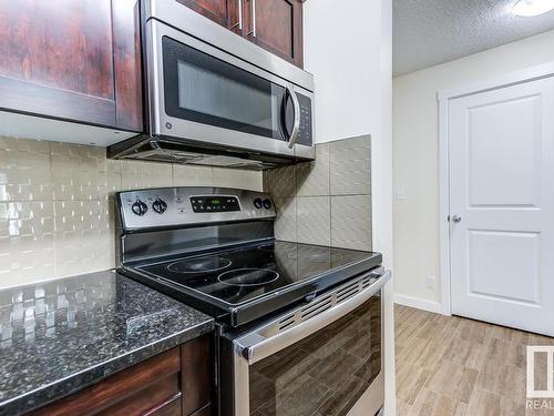 204 5816 Mullen Place, Edmonton, AB - Indoor Photo Showing Kitchen